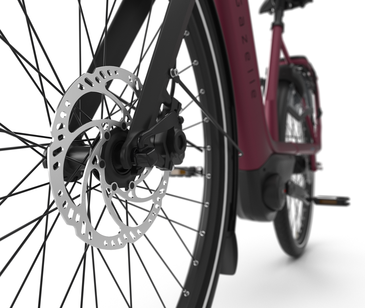 Wide tyres and powerful disc brakes for a safe feeling Gazelle Avignon C8 HMB E-bike low-step coral red
