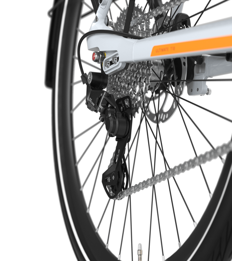 Large gear range Gazelle Ultimate T10 E-bike low-step frozen white