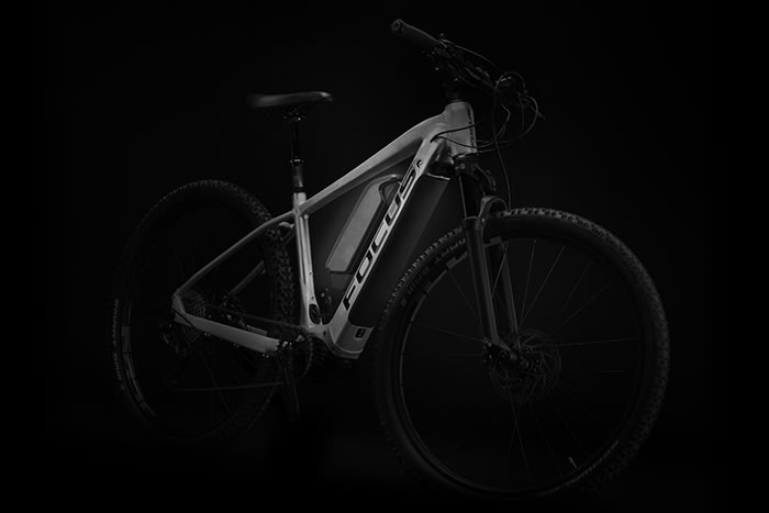 Maximum range up to 1125 Wh due to the expandable battery capacity: Bosch Performance CX 2020-drive. Maximum range due to the expandable battery capacity of the Bosch Performance CX 2020 e-drive: 1125 Wh.