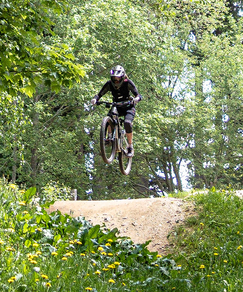MARJAM JUMPING