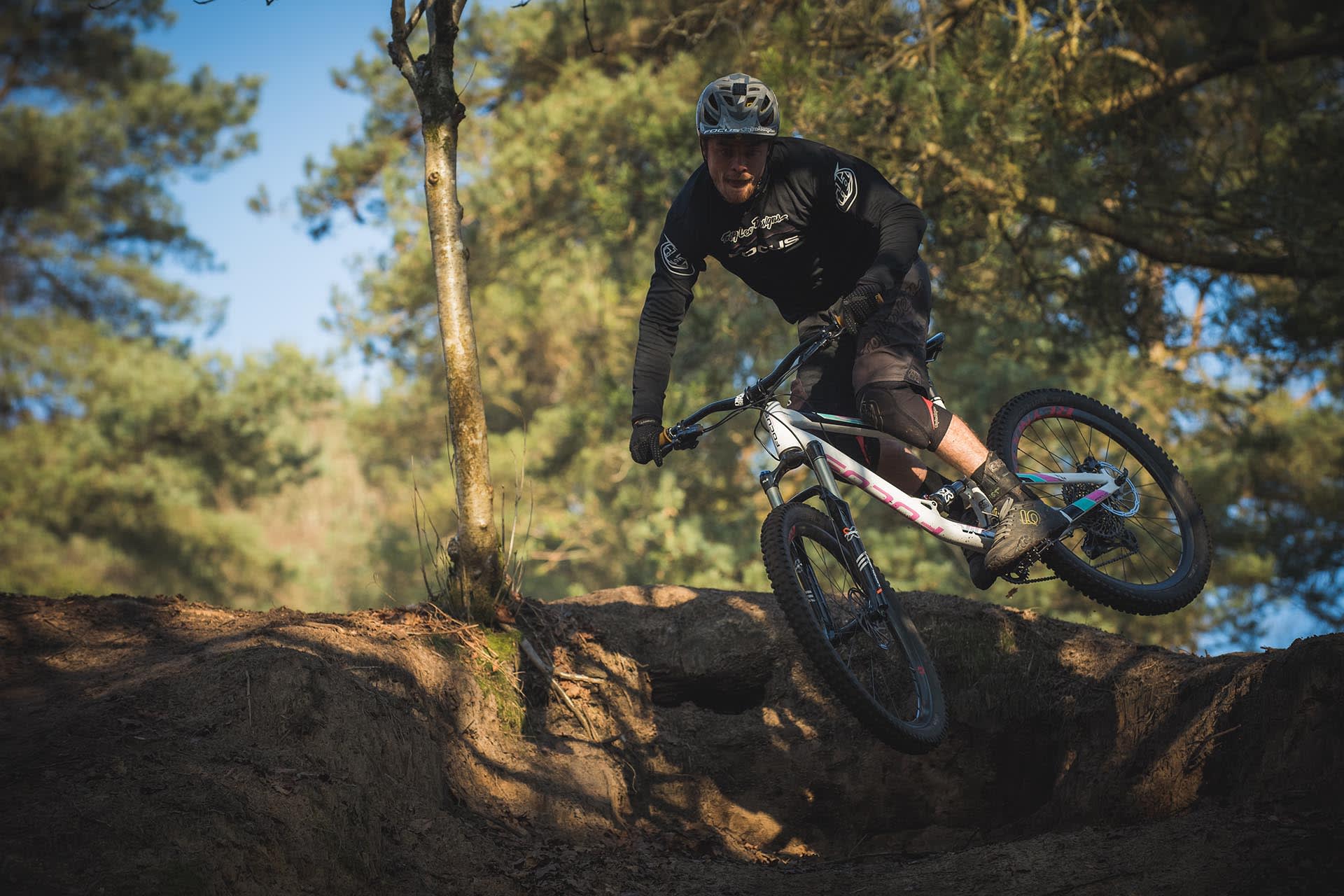 raw-like-vice-olly-wilkins image 7
