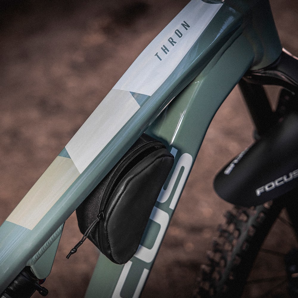 turf: FOCUS THRON | FOCUS Bikes 