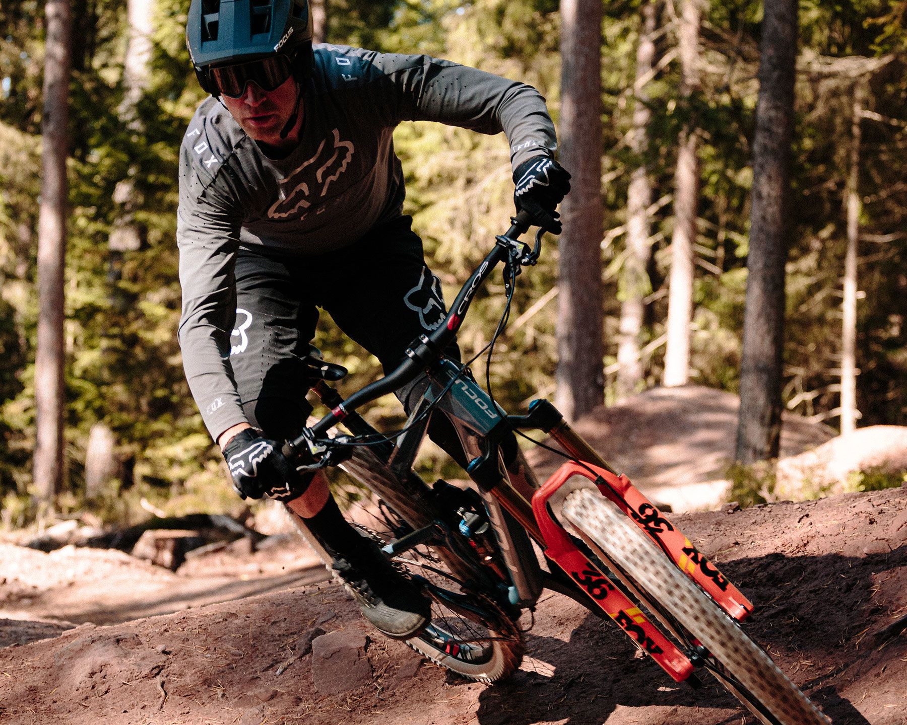 Mountainbike Fully JAM und Fabi Scholz Fabi Scholz im Aktion
