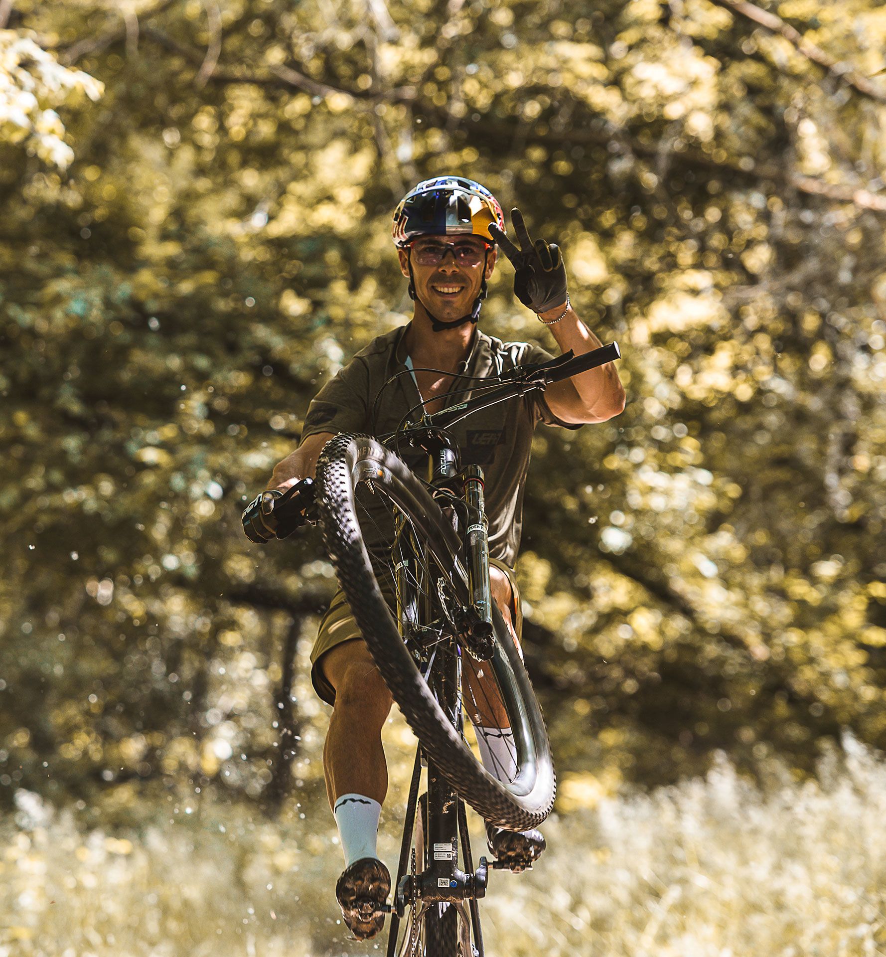 RAVEN FOCUS Bike in Italy Marco Fontana riding the RAVEN Bike