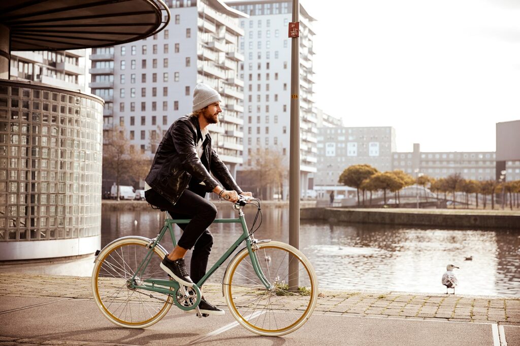 Homme à vélo | Van Stael