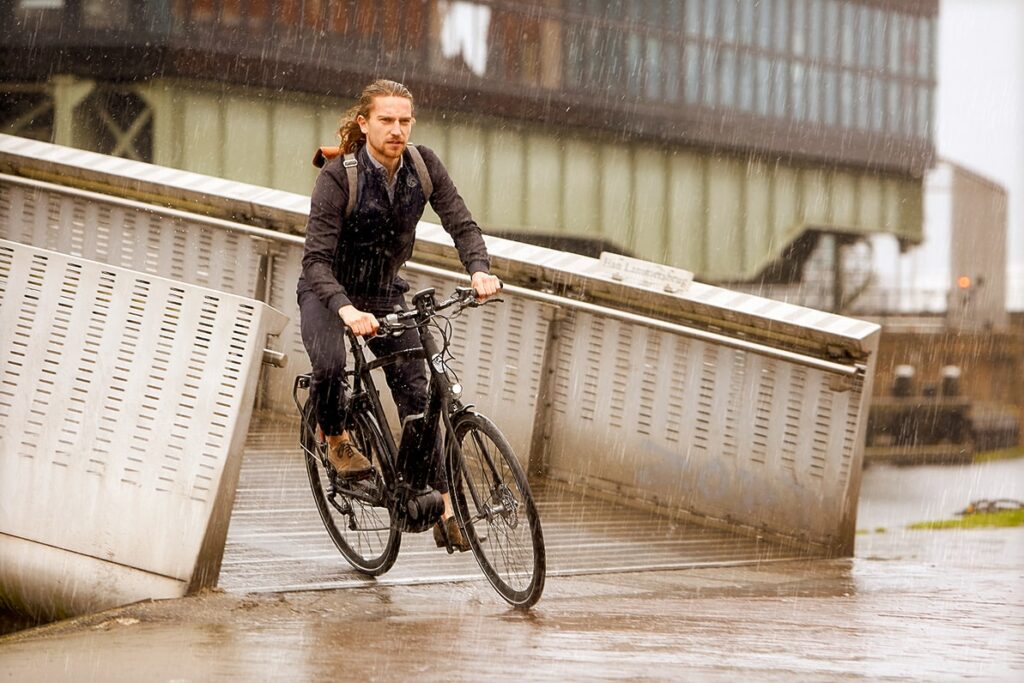 Man on a bicycle | CityZen C8