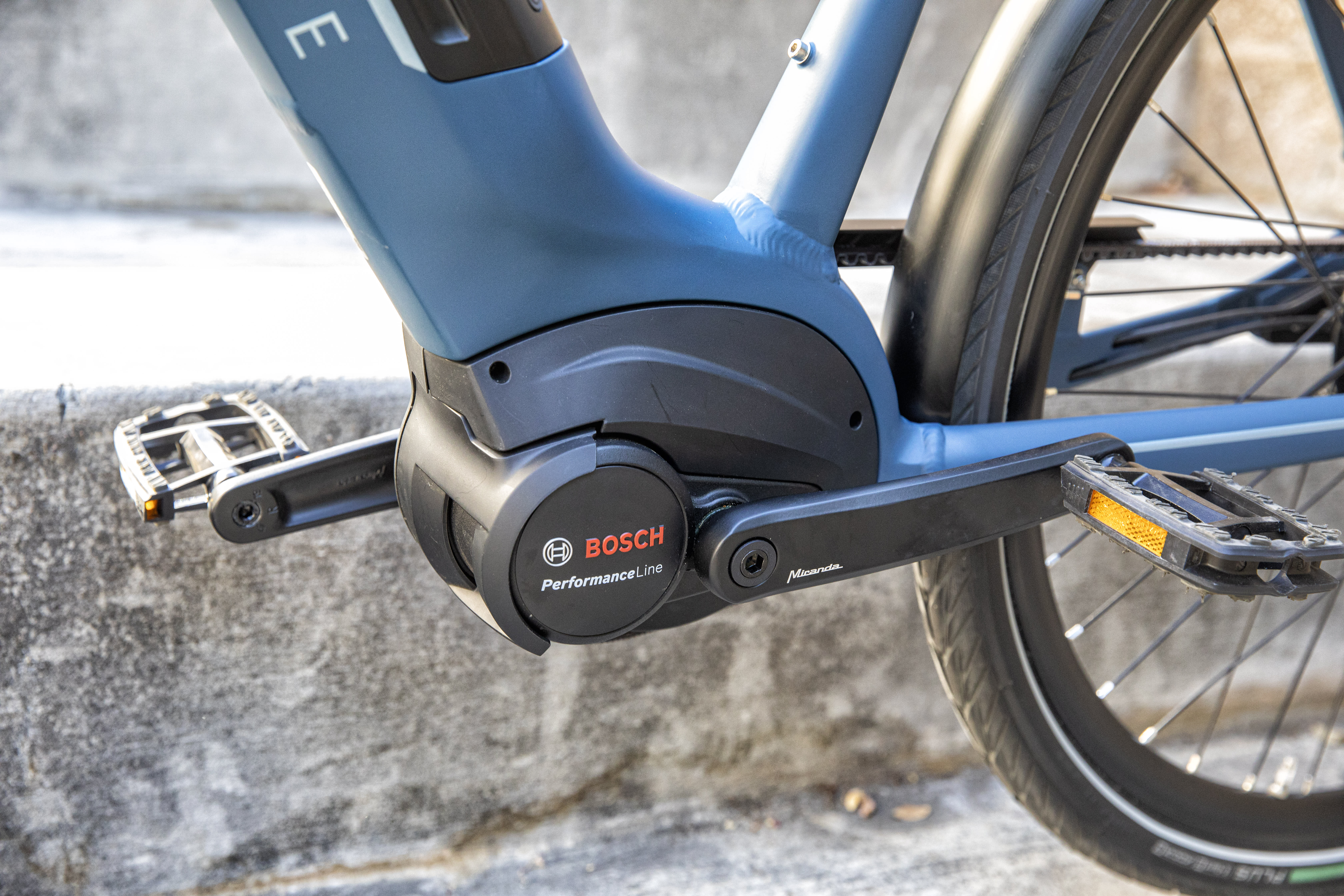 bosch mid-drive motor on gazelle ebike