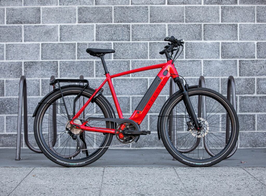 Rotes Gazelle Fahrrad Bike