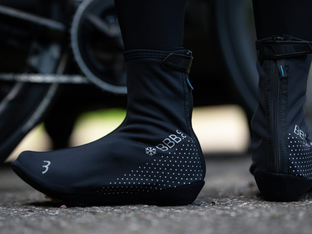 Couvre chaussure hiver Chiba Waterproof noir - Équipement cycliste sur La  Bécanerie