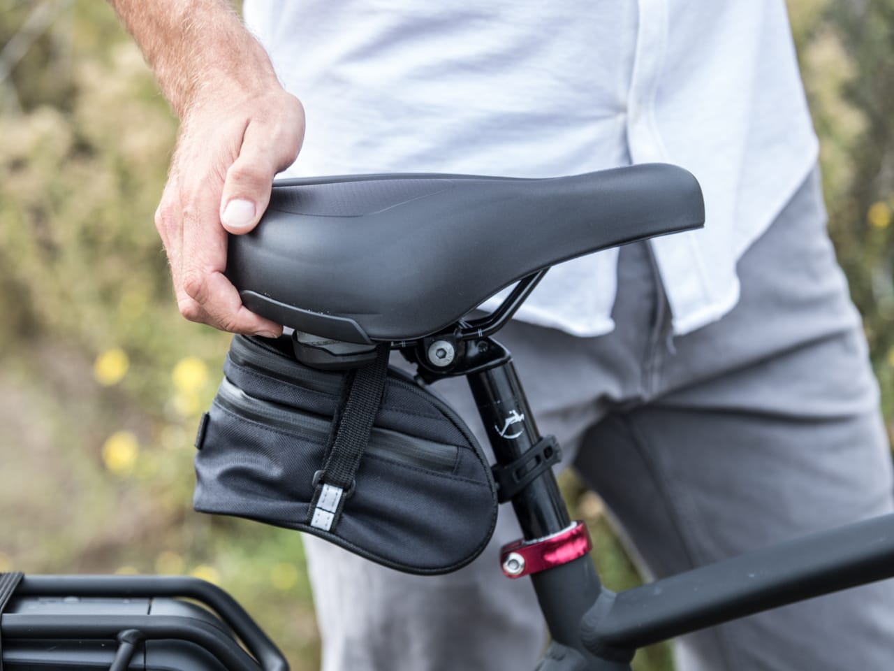 Upright saddle clearance