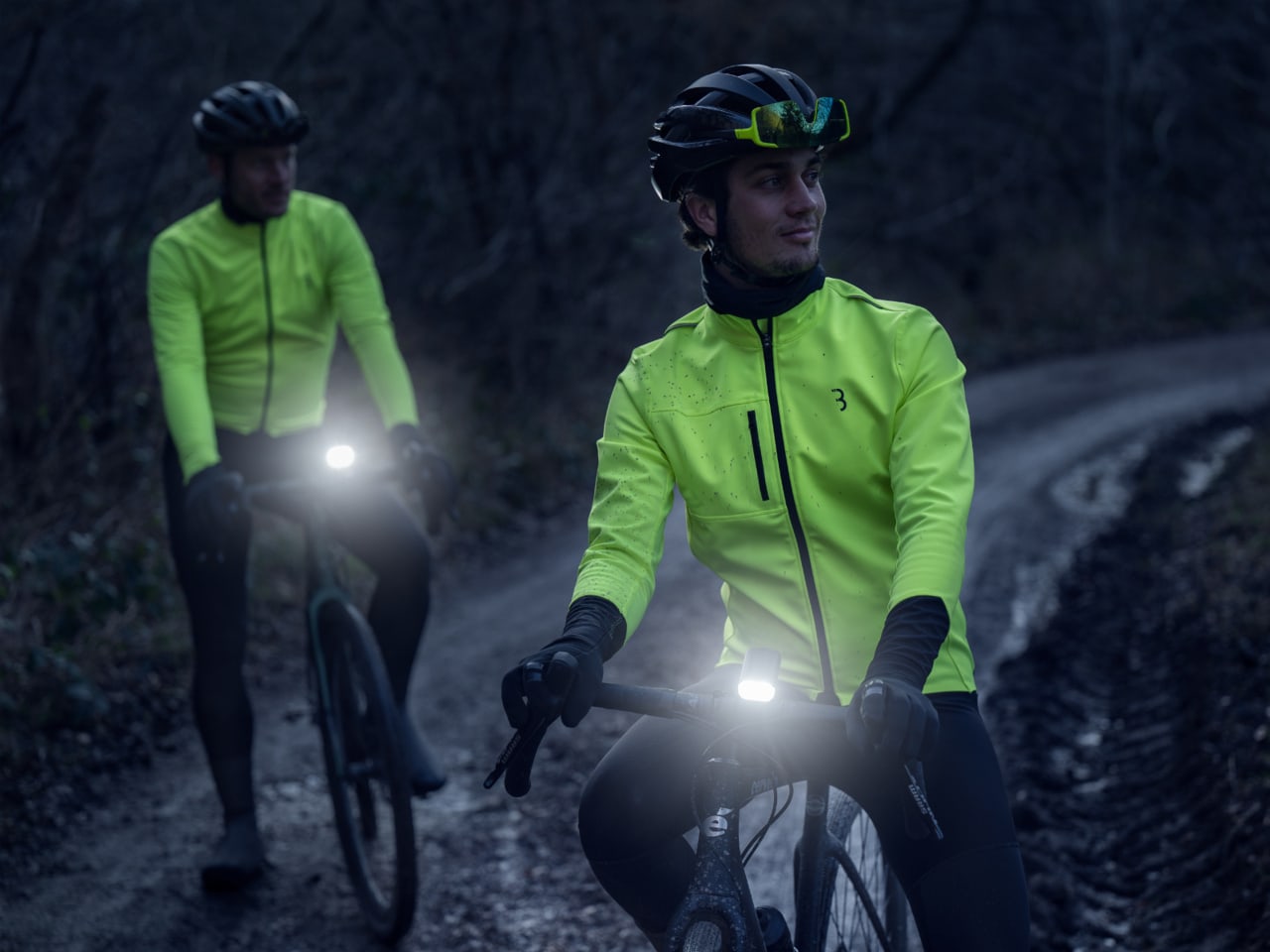 BBB éclairage vélo avant StrikeDuo 1600 lumen CYCLES ET SPORTS