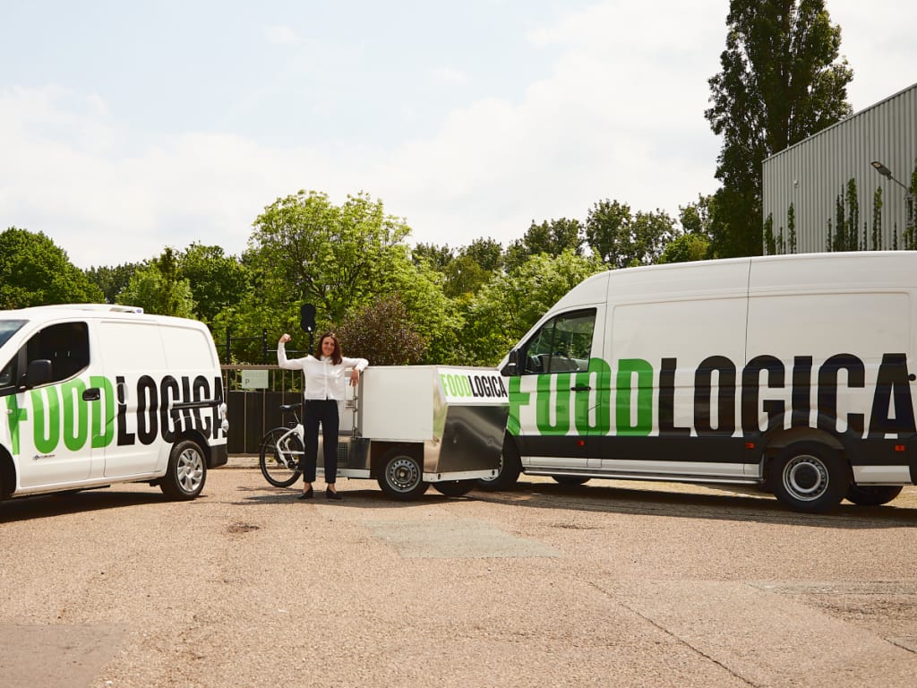 Foodlogica rides Urban Arrow