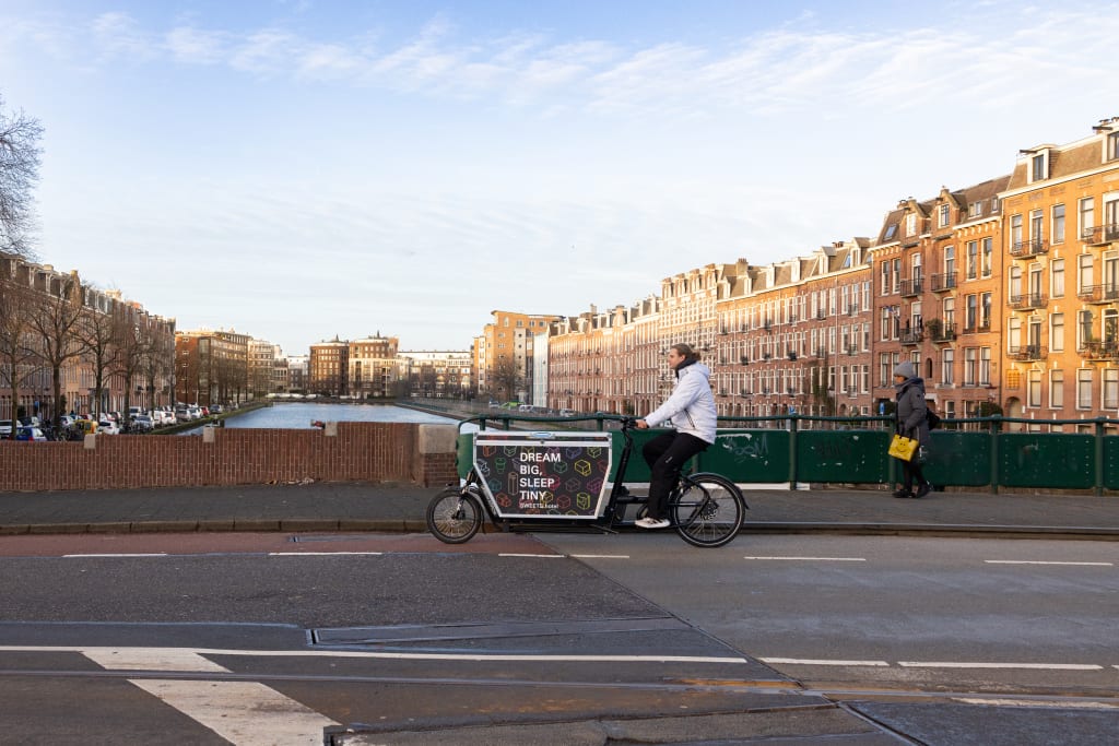 The hospitality industry on the electric cargo bike